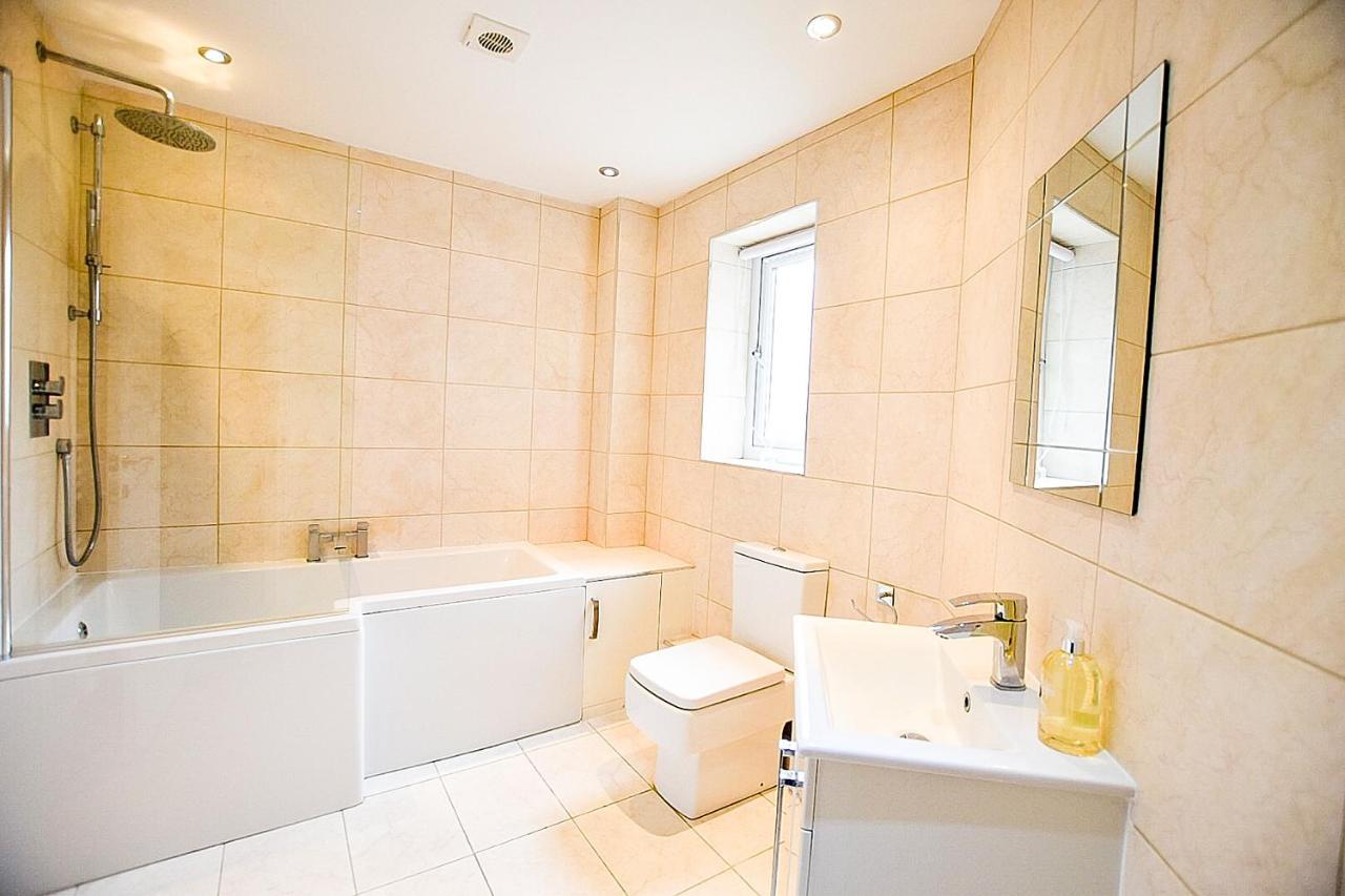 Sunderland Short Stays 2 Bedroom Apartment Free Parking Fulwell Sr6 Εξωτερικό φωτογραφία
