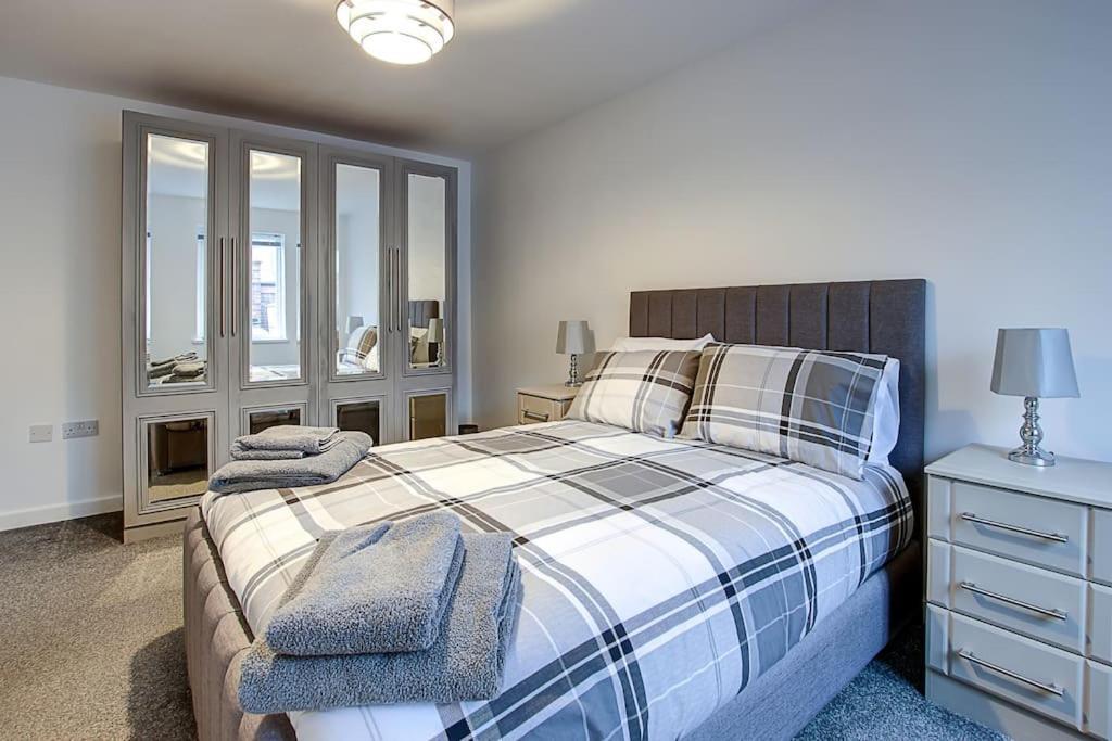 Sunderland Short Stays 2 Bedroom Apartment Free Parking Fulwell Sr6 Εξωτερικό φωτογραφία